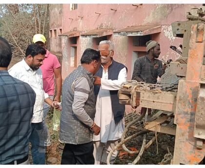 कुसुमकसा के जैन भवन और बाबा जोगी राव पर हुवा बोर खनन