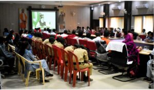 जिले के युवाओं ने सुना प्रधानमंत्री नरेंद्र मोदी का संबोधन