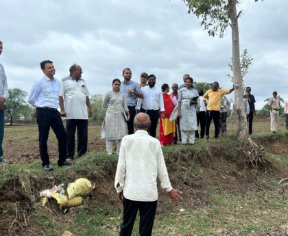 कलेक्टर ने कार्यो का निरीक्षण के दौरान अवलोकन कर जायजा लिया